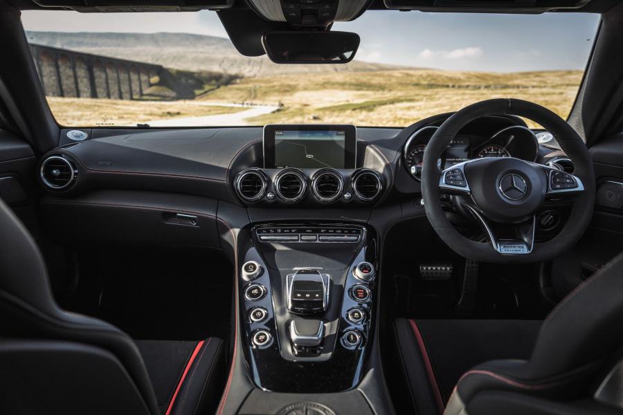 Mercedes-AMG GT S Edition 1 2015 года  (UK) (фото 6 из 30)